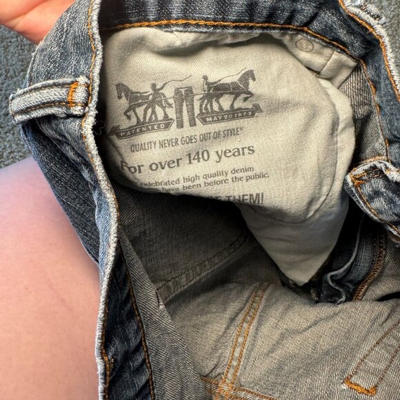 Levis 550 W42 L30 Distressed Blue Denim Jeans - Picture 14 of 14